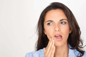 Sensibilidade após o clareamento dental, o que fazer?